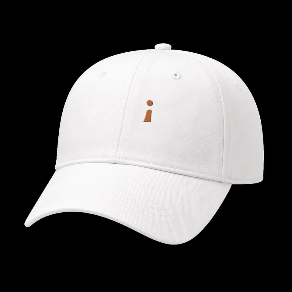 Gorra blanca para personalización corporativa